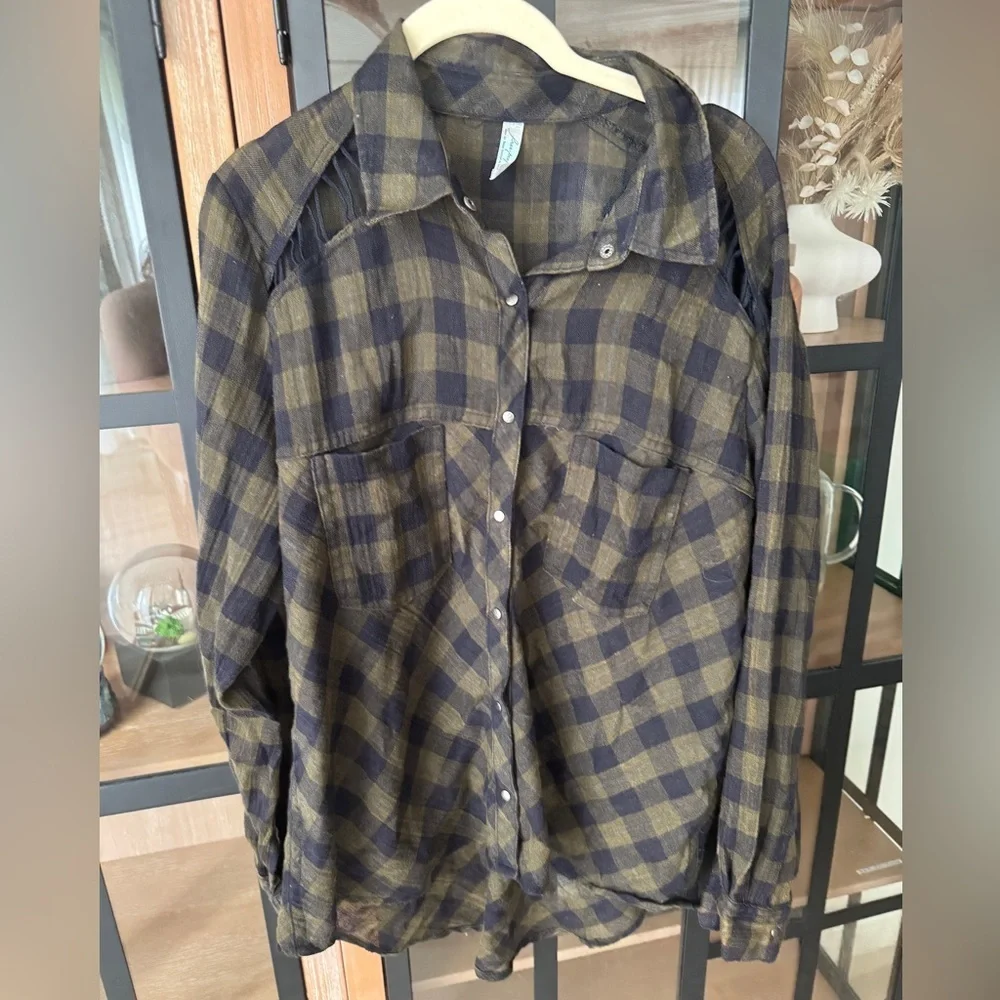 Vintage Free People lace up cutout button down shirt long sleeve flannel top